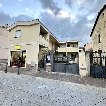 Al Centro Di Pula